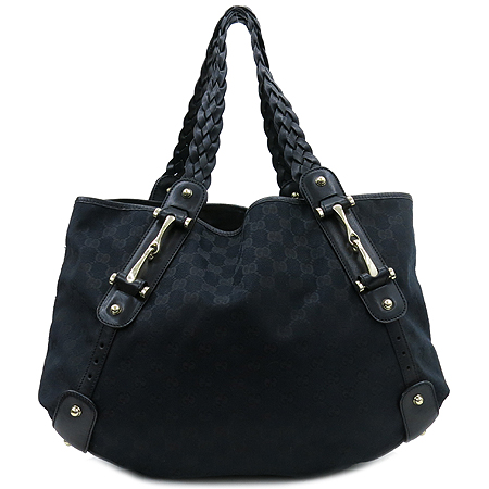 ����  �����