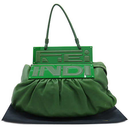 ���  �����