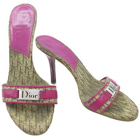 ���  ����