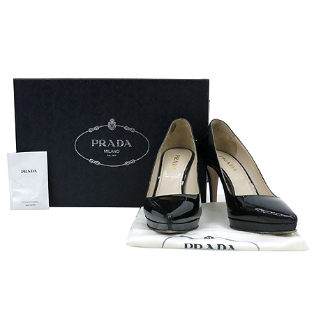 �����  ����