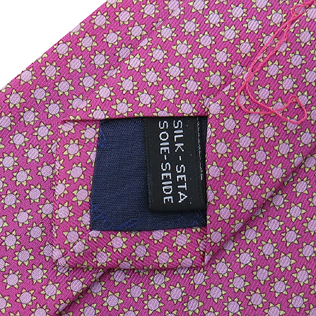 Ferragamo(��󰡸�) 100% ��ũ ��Ÿ�� �̹���4 - ���̺��� �߰���ǰ