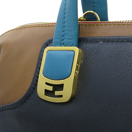 Fendi(���) 8BL110 ���� ���� �ΰ� ��� ī�᷹�� 2WAY �̹���3 - ���̺��� �߰���ǰ