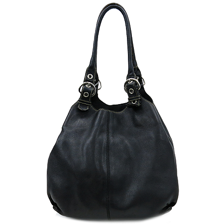 �����  �����