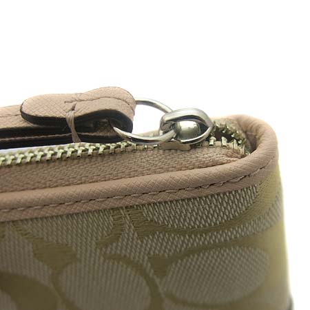 Coach(��ġ) �ñ׳��� ���� Ʈ���� �ٿ뵵 �Ŀ�ġ�� ������  [��������] �̹���4 - ���̺��� �߰���ǰ