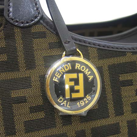 Fendi(���) 8BH156 FF�ΰ� �к긯 ��ī ����� [��������] �̹���4 - ���̺��� �߰���ǰ