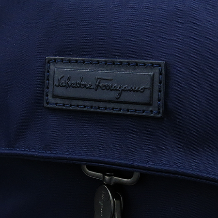 Ferragamo(��󰡸�) 24 9592 ���̺� ��긯 ���� ��� ������ ���� �̹���5 - ���̺��� �߰���ǰ