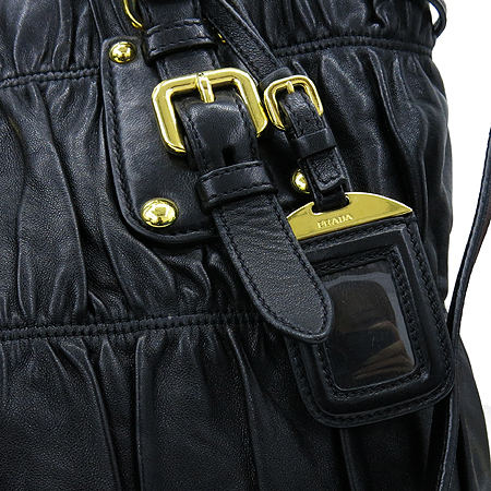 Prada(�����) BN1788 ��� ��Ż �ΰ� ���� NAPPA(�簡��) ������ ��Ʈ�� + �����Ʈ�� �̹���4 - ���̺��� �߰���ǰ