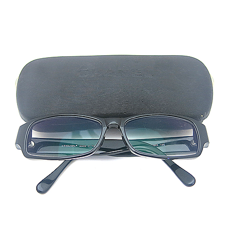 ����  ���۶�