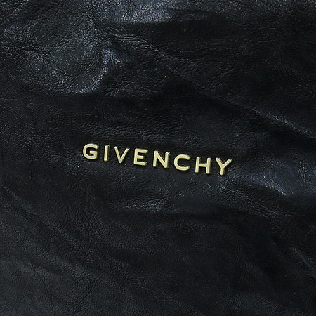 GIVENCHY(�����) 13L5250004 ��� �ΰ� ���� ��Ŭ �簡�� �ǵ��� M ���̽� 2WAY �̹���4 - ���̺��� �߰���ǰ