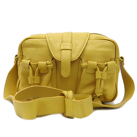 Ferragamo(��󰡸�) 21 6367 ��ġ�� �ΰ� ���ο� SOFT CALF ���� ũ�ν��� �̹���2 - ���̺��� �߰���ǰ