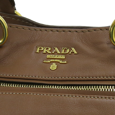 Prada(�����) ���ڷ� ���� ��Ʈ�� + ��� ��Ʈ�� �̹���4 - ���̺��� �߰���ǰ