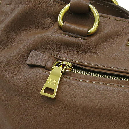 Prada(�����) ���ڷ� ���� ��Ʈ�� + ��� ��Ʈ�� �̹���5 - ���̺��� �߰���ǰ