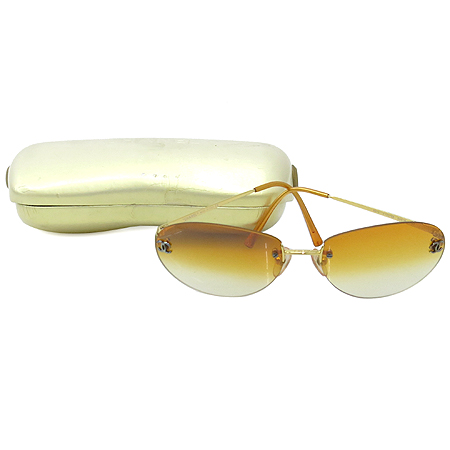 ����  ���۶�