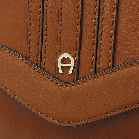 Aigner(���̱׳�) ���� �ΰ� ��� ���� ���� ȣ�� ����� �̹���4 - ���̺��� �߰���ǰ