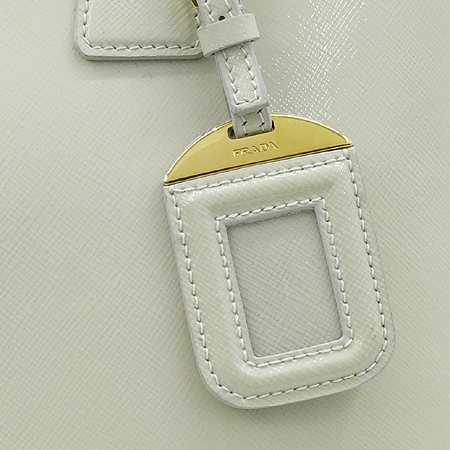 Prada(�����) BN2567 ���� �ΰ� ��� ���ǾƳ� ���̴�Ʈ 2WAY [�б�������] �̹���3 - ���̺��� �߰���ǰ