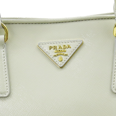 Prada(�����) BN2567 ���� �ΰ� ��� ���ǾƳ� ���̴�Ʈ 2WAY [�б�������] �̹���4 - ���̺��� �߰���ǰ