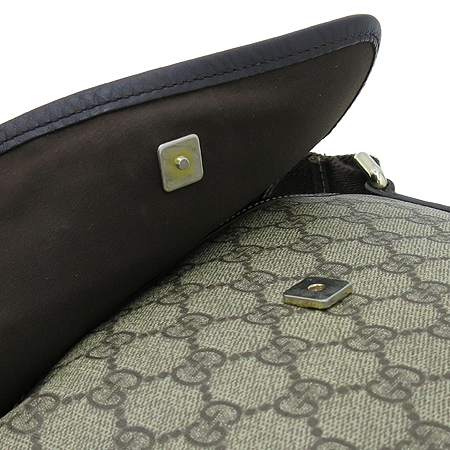 Gucci(����) 223666 GG�ΰ� PVC ��ũ����� ȥ�� �޽��� ũ�ν��� [�б�������] �̹���5 - ���̺��� �߰���ǰ