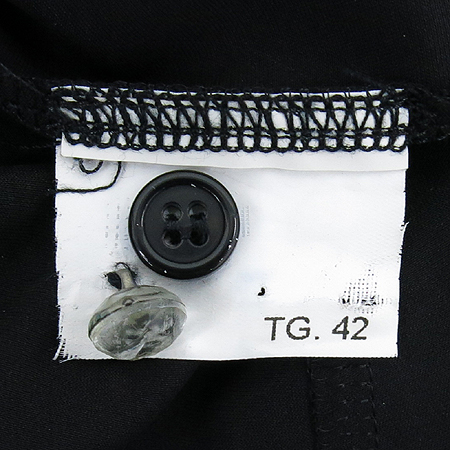 Emporio Armani(�������� �Ƹ�����) �����÷� 1���� ���� �̹���5 - ���̺��� �߰���ǰ