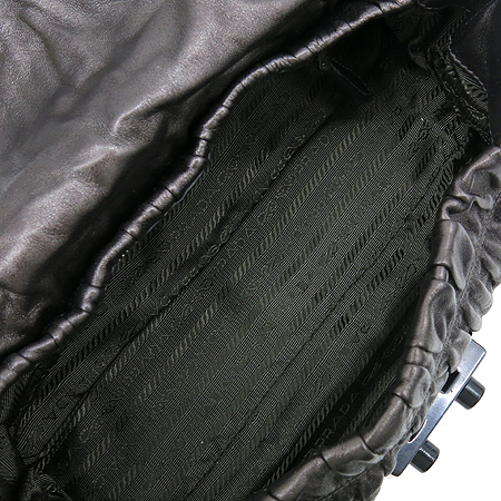 Prada(�����) BR4050 Verniz ������ ��ũ�� ü�� ����� �̹���5 - ���̺��� �߰���ǰ