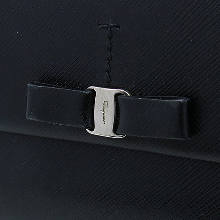 Ferragamo(��󰡸�) 22 A953 ���� ���ǾƳ� �ٶ� ���� ������ ������ �̹���3 - ���̺��� �߰���ǰ