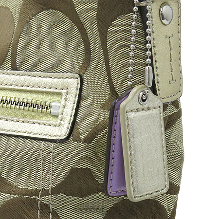 Coach(��ġ) 14869 �ñ״��� �ڰ��� ũ�ν��� �̹���3 - ���̺��� �߰���ǰ