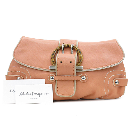 Ferragamo(󰡸) 21 6304 ġ Ŭ ǾƳ  Ŭġ