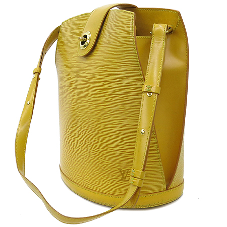 Louis Vuitton(���̺���) ���� ���ο� Ŭ��� ����� �̹���3 - ���̺��� �߰���ǰ