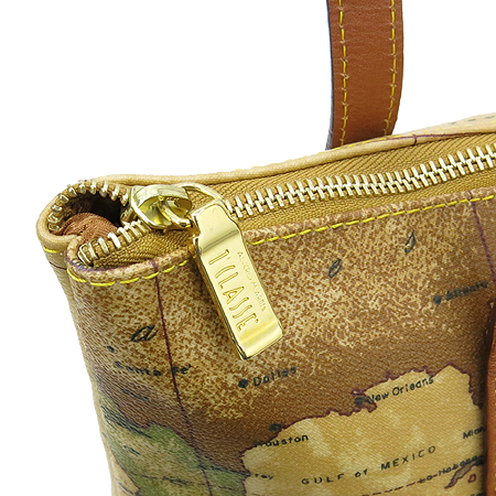 ALVIERO MARTINI(�˺񿡷θ���Ƽ��)  P110AS035 ���� Ŭ���� PVC ����� �̹���5 - ���̺��� �߰���ǰ