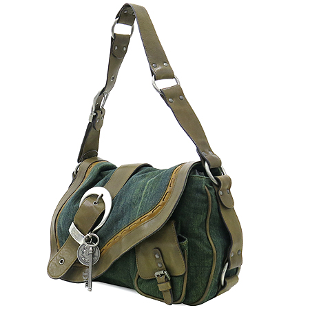 Dior(ũ����î���) ������ ���� īŰ���� ȥ�� ����� �̹���2 - ���̺��� �߰���ǰ