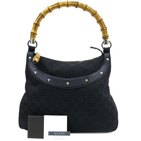 ����  �����