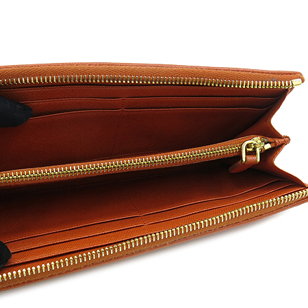 Prada(�����) 1M1183 ���ǾƳ� ���� ¤�� ������ �̹���4 - ���̺��� �߰���ǰ