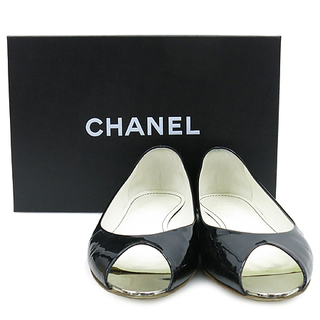 ����  ����