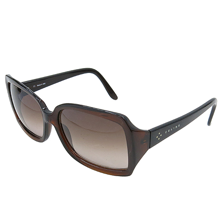 ������  ���۶�