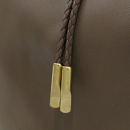 Ferragamo(��󰡸�) 21 D065 ������ �÷� ��� �ڵ� ����� [�λ꼾�Һ���] �̹���4 - ���̺��� �߰���ǰ