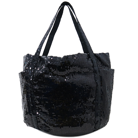 ��  �����