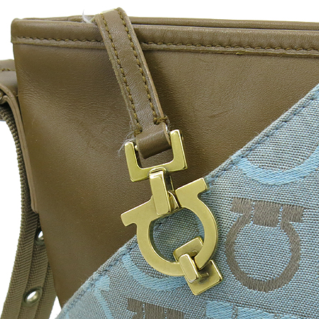 Ferragamo(��󰡸�) 21 5761 ��ġ�� �ΰ� ũ�ν��� �̹���4 - ���̺��� �߰���ǰ