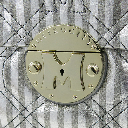 Metrocity(��Ʈ�ν�Ƽ) �ǹ� ��Ż�� ��Ʈ������ ���� ���� �ΰ� ��� ���� ü�� ����� �̹���5 - ���̺��� �߰���ǰ