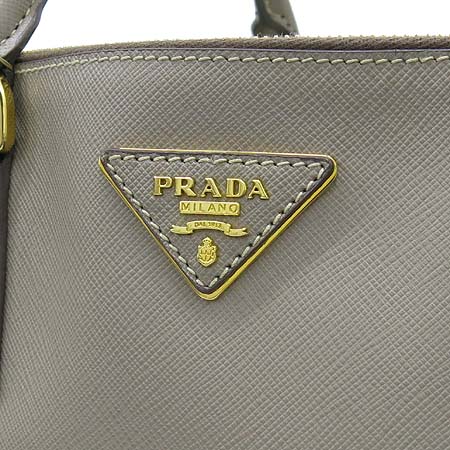 Prada(�����) BN1802 SAFFIANO LUX ���ǾƳ� ���� ���� ����ΰ� ��Ʈ�� �̹���4 - ���̺��� �߰���ǰ