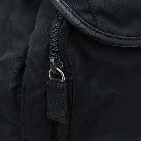 Prada(�����) BZ0002 VELA SPORT NERO ���� �к긯 ���� �ﰢ�ΰ� ���� �̹���5 - ���̺��� �߰���ǰ