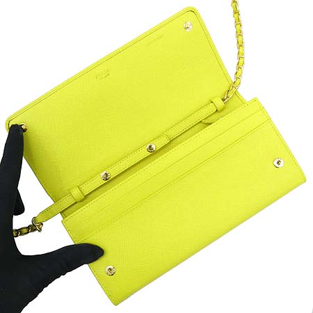 Prada(�����) 1M1290 ���ο� ���ǾƳ� ���� ������ + ü�� ��Ʈ�� �̹���4 - ���̺��� �߰���ǰ