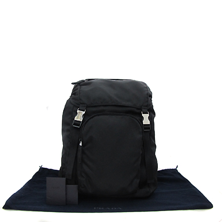 �����  ����