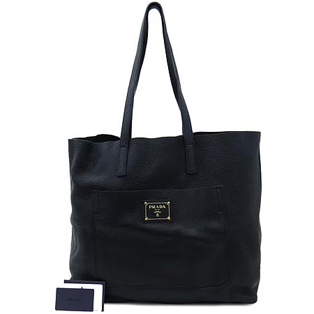 �����  �����