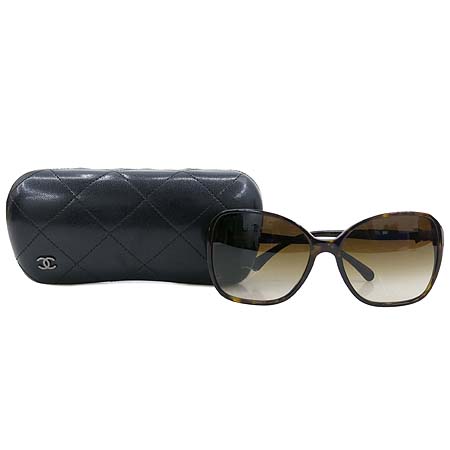 ����  ���۶�