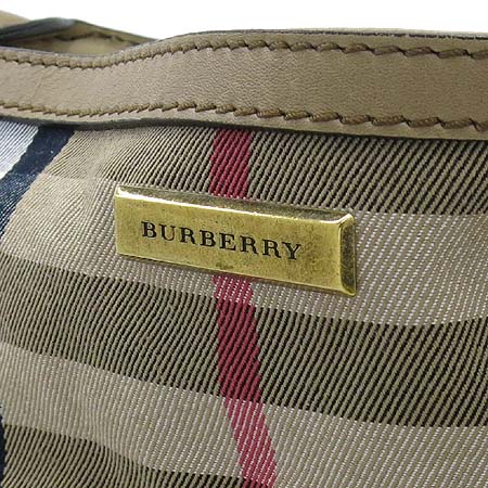 Burberry(������) 3721554/61E Ŭ���� üũ �к긯 ��Ʈ��� ����� + ��Ʈ�� �̹���5 - ���̺��� �߰���ǰ