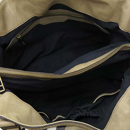 Burberry(������) 3721554/61E Ŭ���� üũ �к긯 ��Ʈ��� ����� + ��Ʈ�� �̹���6 - ���̺��� �߰���ǰ