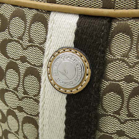 Coach(��ġ) �ñ״�ó �ڰ��� ���� �ΰ� ��� ũ�ν��� �̹���3 - ���̺��� �߰���ǰ