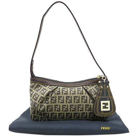 ���  �����