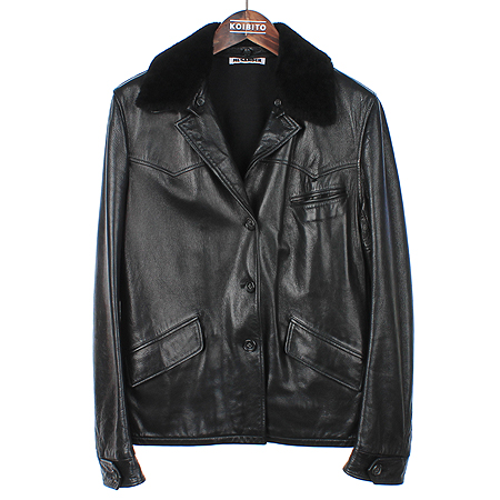 ������  ��������