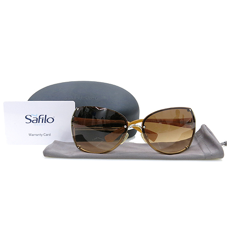 �Ƹ�����  ���۶�