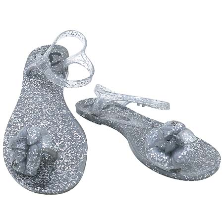 ����  ����